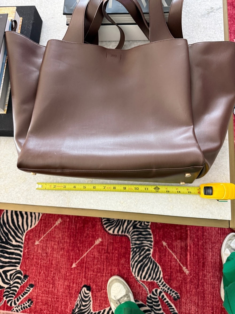 Like New July Juliette Spacious Leather Tote - NO LONGER AVAILABLE ONLINE - Picture 12 of 15